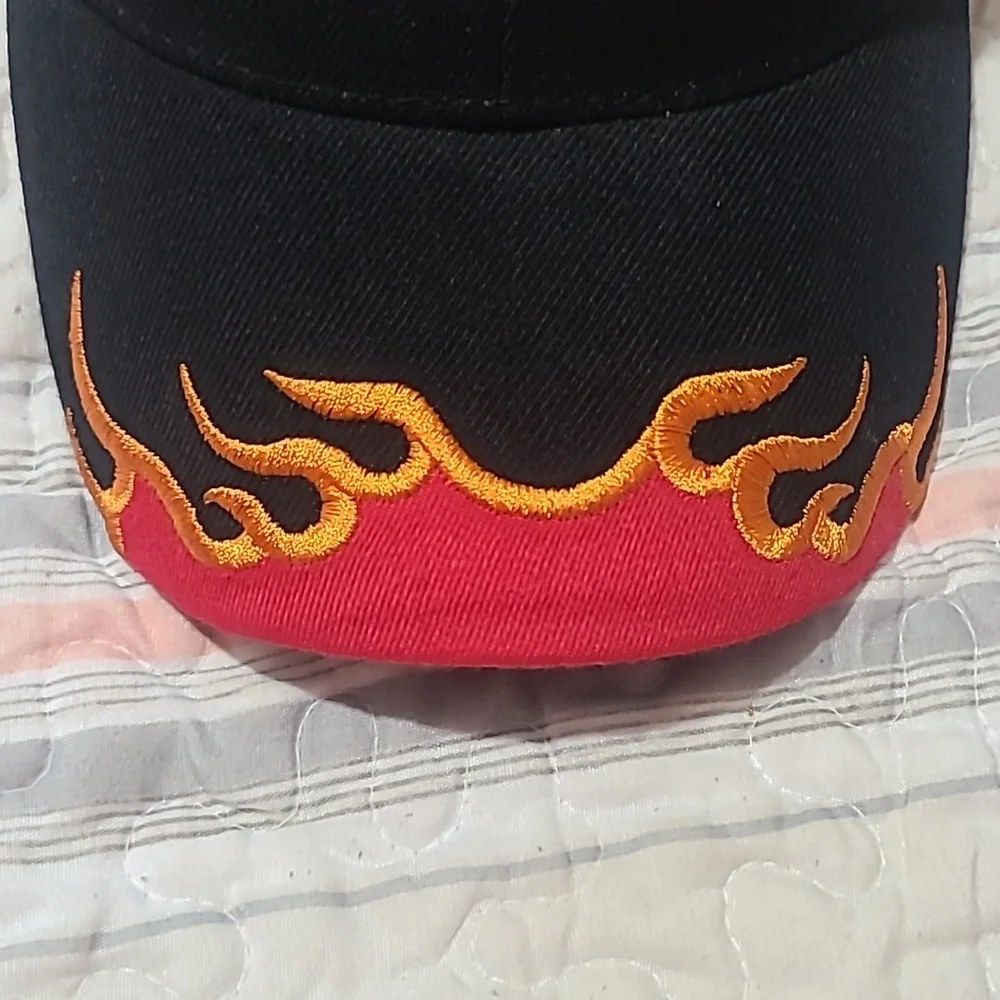 Dale Earnhardt Ball Cap - Picture 6 of 8